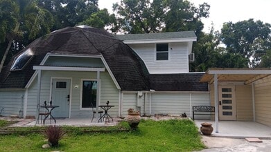 Building Photo - 8694 Pioneer Rd