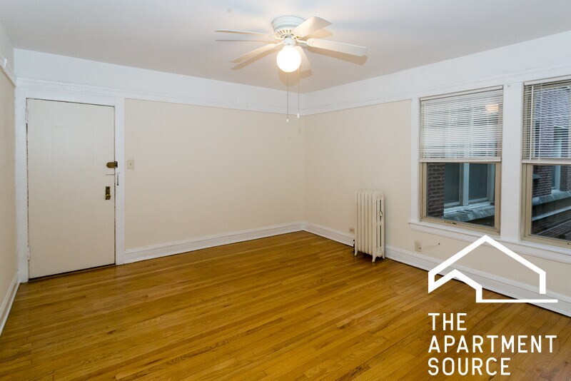 Primary Photo - 521 W Brompton Ave