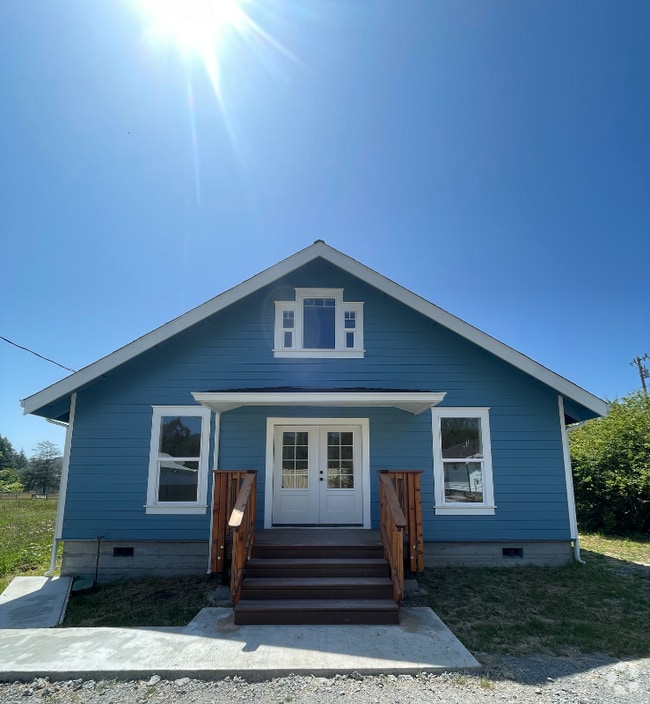 Building Photo - 4660 Fieldbrook Rd
