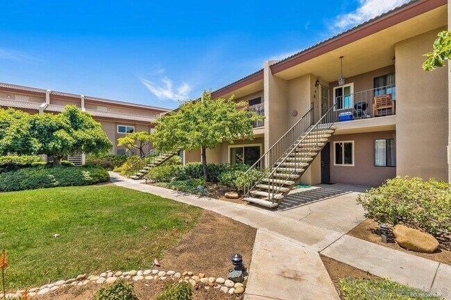 Foto del edificio - 6780 Mission Gorge Rd