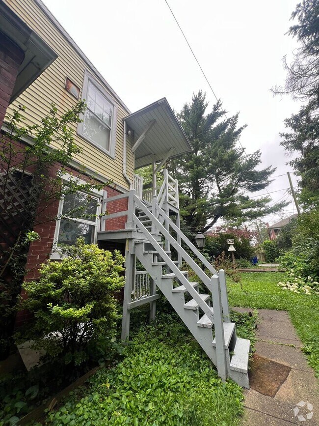 Building Photo - 1432 1st Ave
