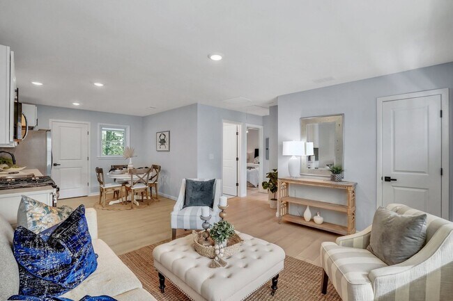 Building Photo - OG 2