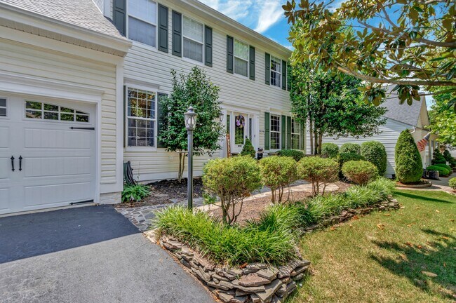 Foto del edificio - 15346 Bowmans Folly Dr