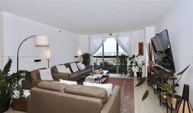 Foto del edificio - 3530 Mystic Pointe Dr