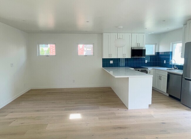 Área de comedor - 4210 La Salle Ave