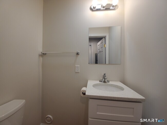 Foto del edificio - 170 Brookfield Ave