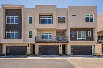 Building Photo - 6850 E McDowell Rd