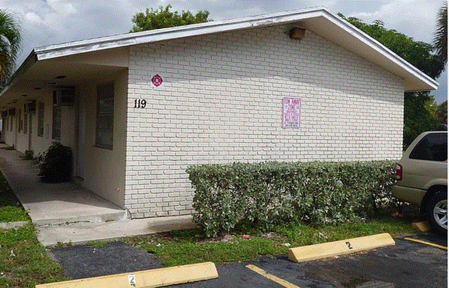 Foto del interior - $995 Deposit w/ approved credit on this Gr...
