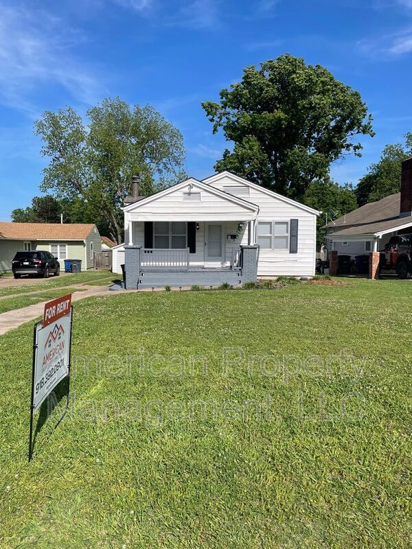 Foto del edificio - 1227 S College Ave