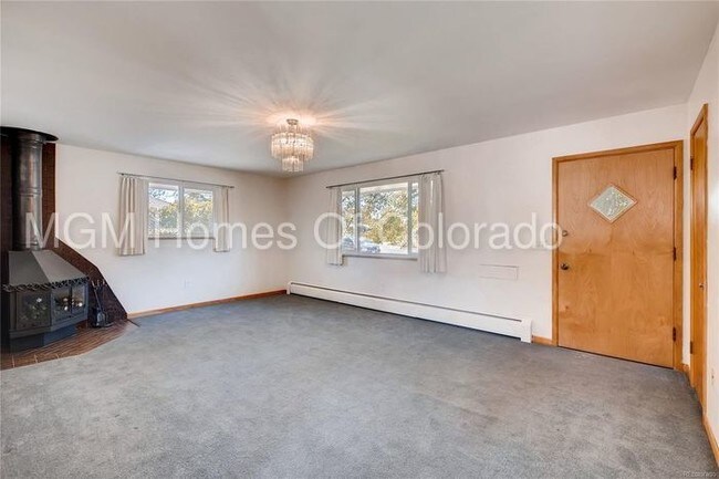 Foto del edificio - SW Denver 5 Bedroom Home