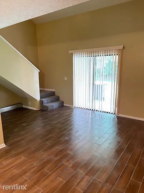 Foto del edificio - 8482 Pineverde Ln