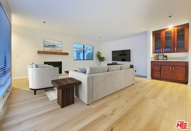 Foto del edificio - 832 3rd St