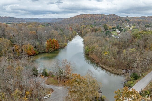 City Lake Natural Area boats a 35-acre lake in near Eight.