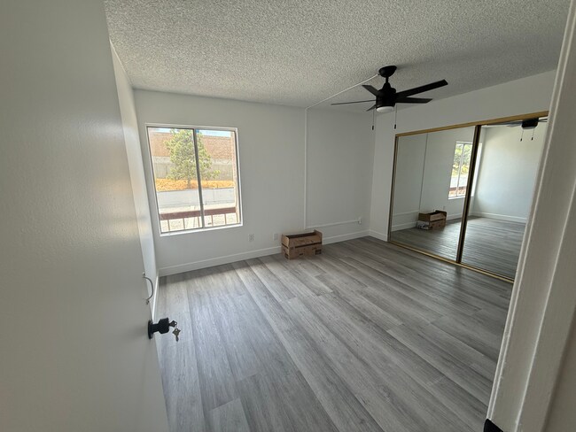 Foto del edificio - 700 W La Veta Ave