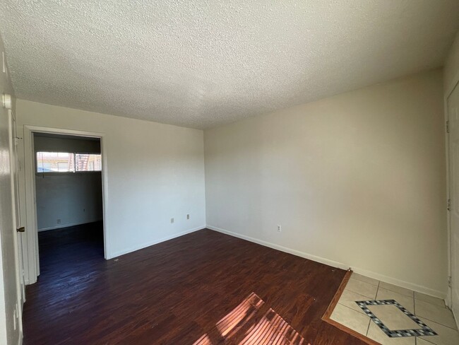 Foto del edificio - 3107 Atkinson Ave