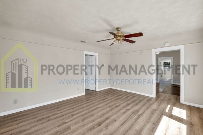 Building Photo - Charming 3-Bedroom Home for Rent