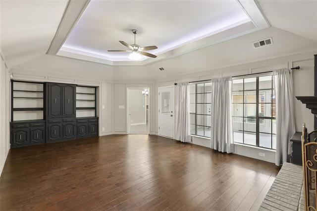 Foto del edificio - 2825 Knollwood Dr