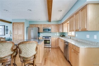 Building Photo - 207 General Smith Dr