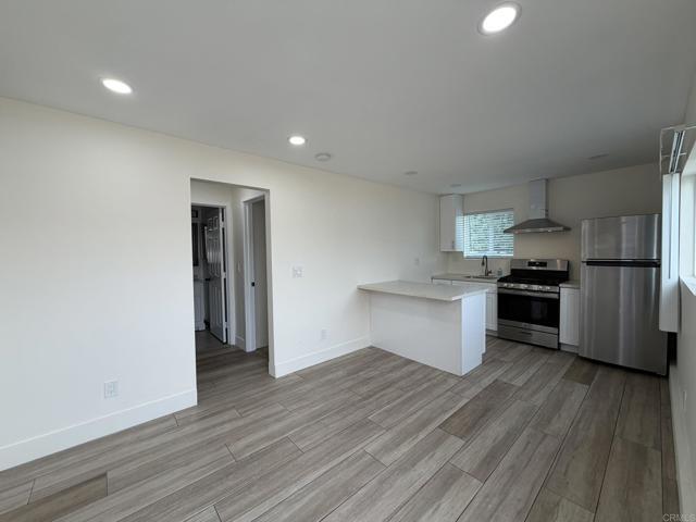 Foto del edificio - 1535 Monterey Pine Dr