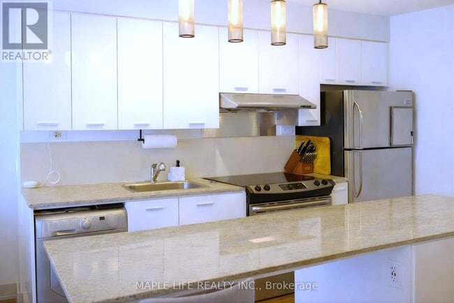 Building Photo - 19 Singer Ct