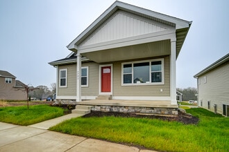 Building Photo - 4795 Lacy Rd