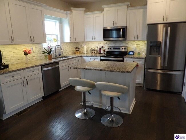 Building Photo - 108 Dupree Ct