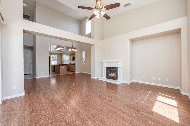 Foto del edificio - Beautifully Updated North Clovis 3/2.5