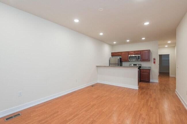 Foto del edificio - 1405 N Sydenham St