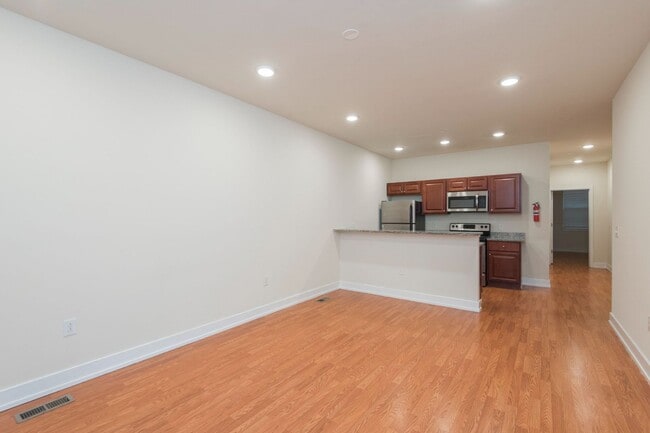 Photo - 1405 N Sydenham St Apartment