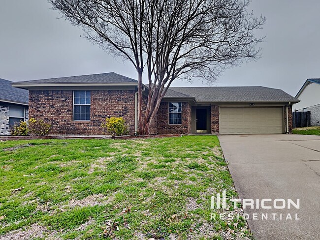 Building Photo - 8229 Mark Lane Watauga TX