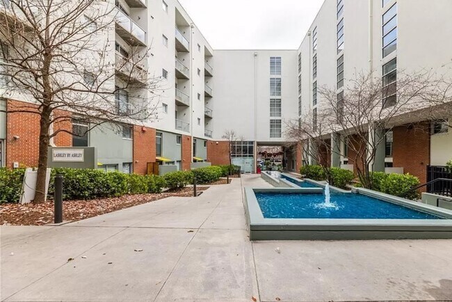 Building Photo - 620 Glen Iris Dr NE