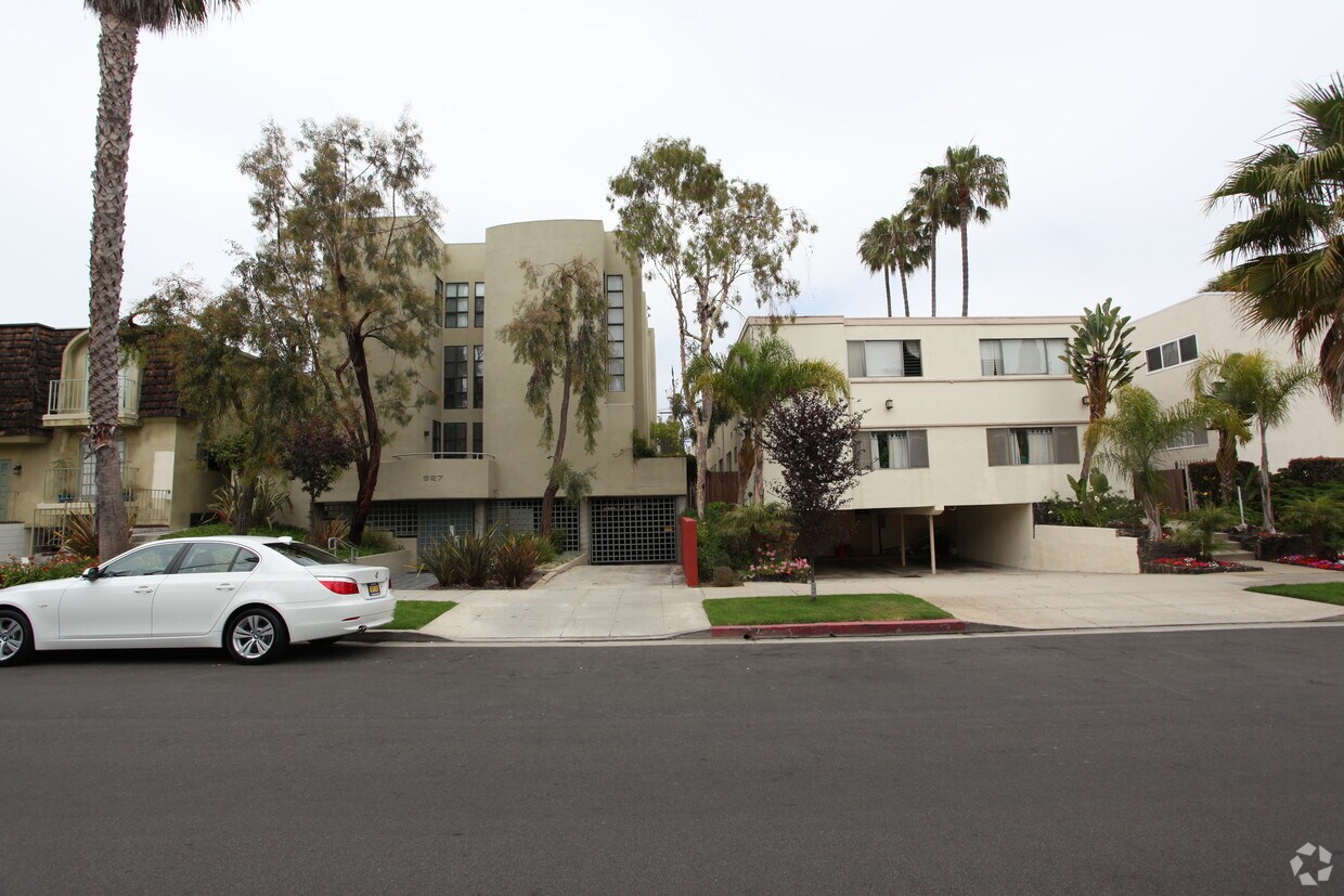 Foto principal - 933 5th St
