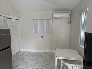 Building Photo - 3500 SW 87th Pl
