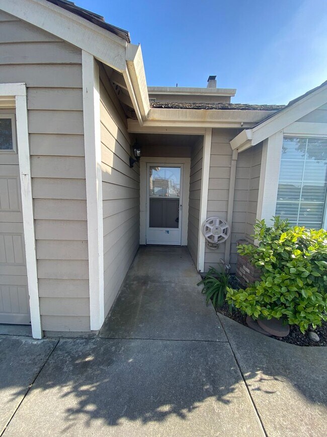 Foto del edificio - 3BR/ 2BA Updated Home!