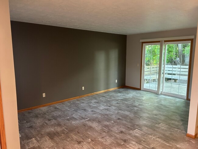 Building Photo - 2109 S Holt Ave