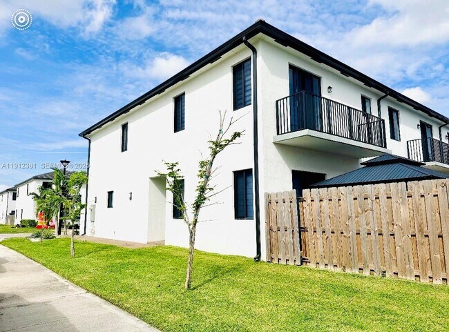 Foto del edificio - 13663 SW 158th Ave