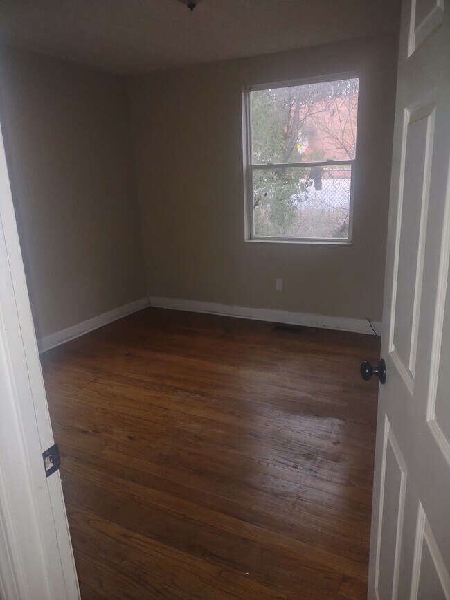 Building Photo - 1605 Wilder Pl