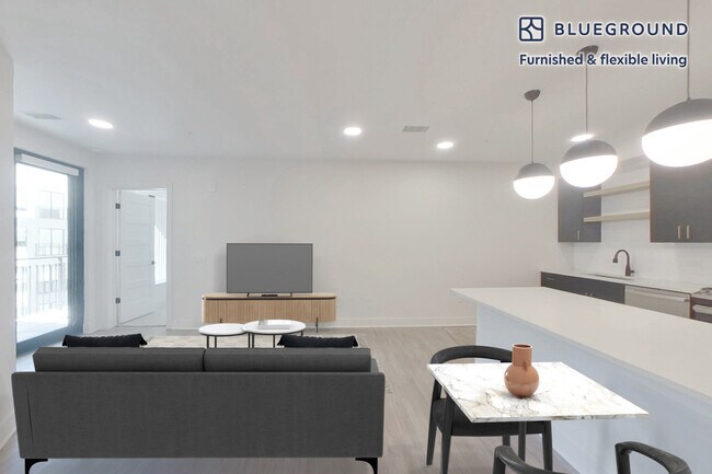 Building Photo - 1580 E 39th Ave