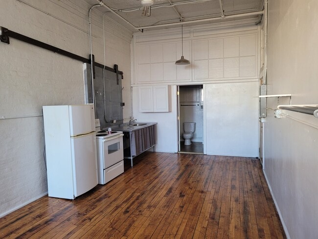 Kitchen_alt - The Lofts at Searle