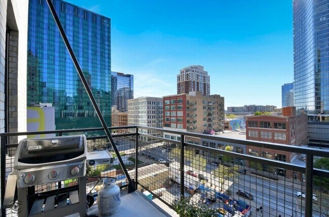 Foto del edificio - 910 S Michigan Ave