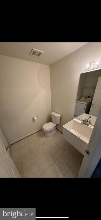 Building Photo - 480 Thumper Dr