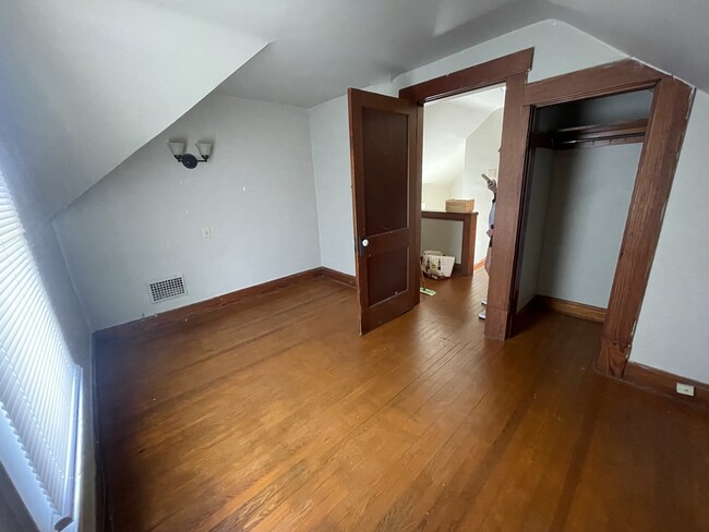 Foto del edificio - 681 College Avenue