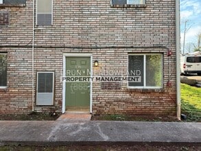 Building Photo - 436 E Red Bud Rd