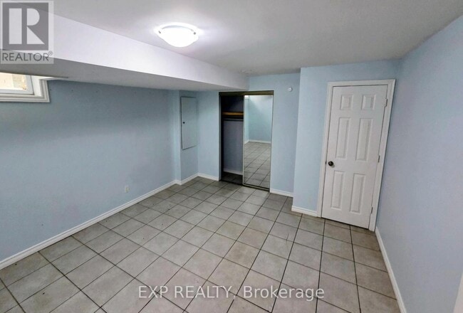 Building Photo - 384 Flagstone Way