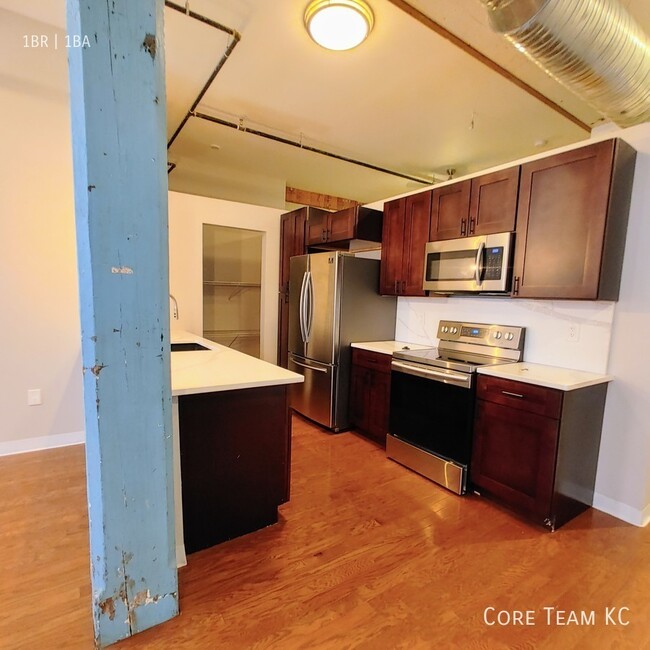 Foto del edificio - Large one bedroom loft in West Bottoms!