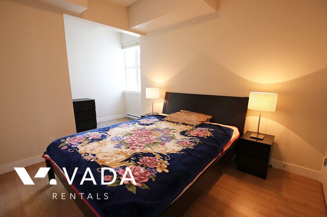 Building Photo - 388 Kootenay St