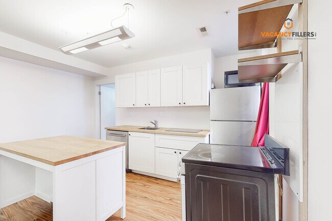 Foto del edificio - FREE PARKING! 1 bed in Mount Vernon w/free...