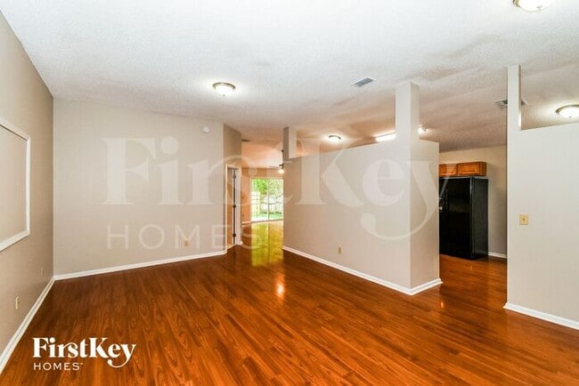 Building Photo - 12028 Shooting Star Ct