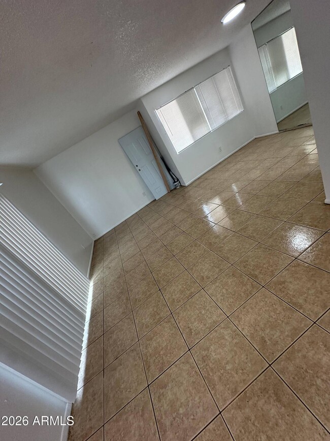 Building Photo - 2684 N 43rd Ave