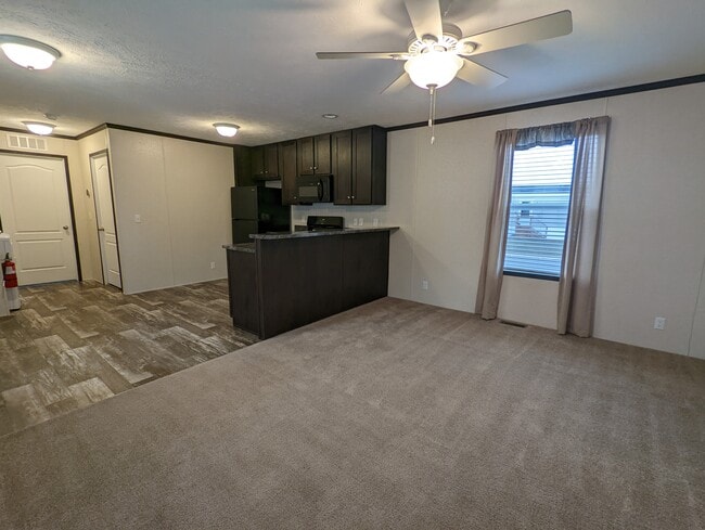 Building Photo - 135 Texas